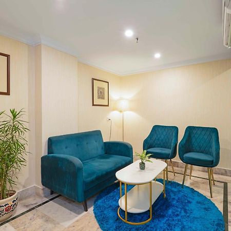 Indismart Hotel Kolkata Bagian luar foto